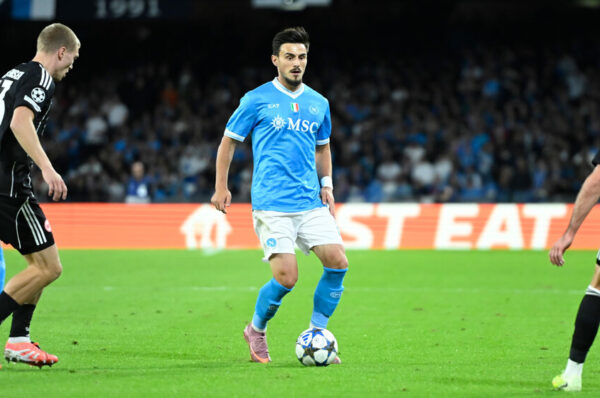 ЕЛИФ ЕЛМАС ПРЕДВРЕМЕНО ЗАМЕНЕТ – ДАЛИ ПОВРЕДАТА Е СЕРИОЗНА?