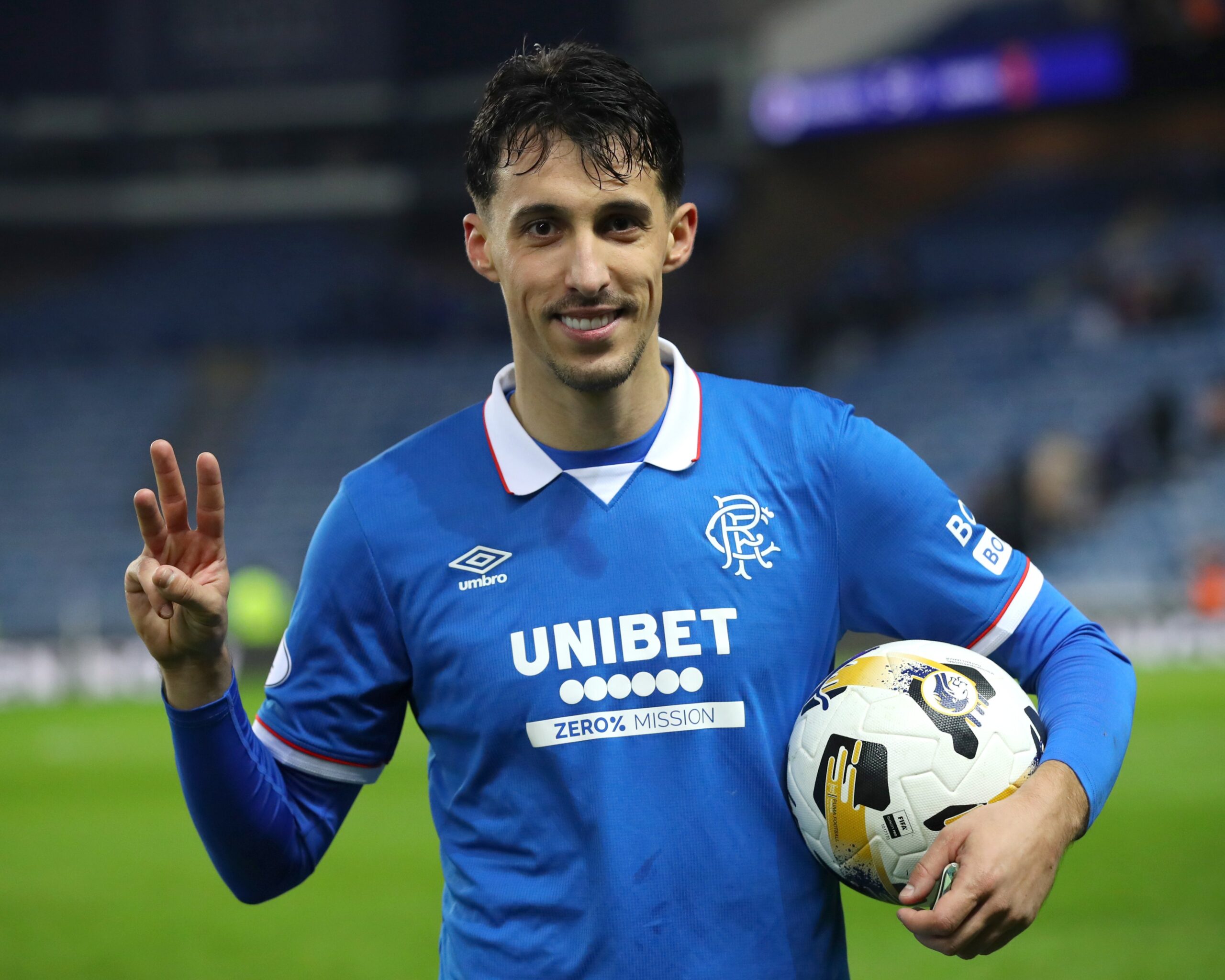 МИОВСКИ ИГРАЧ НА КОЛОТО И ЧЛЕН НА ИДЕАЛНАТА ПОСТАВА ВО КУПОТ