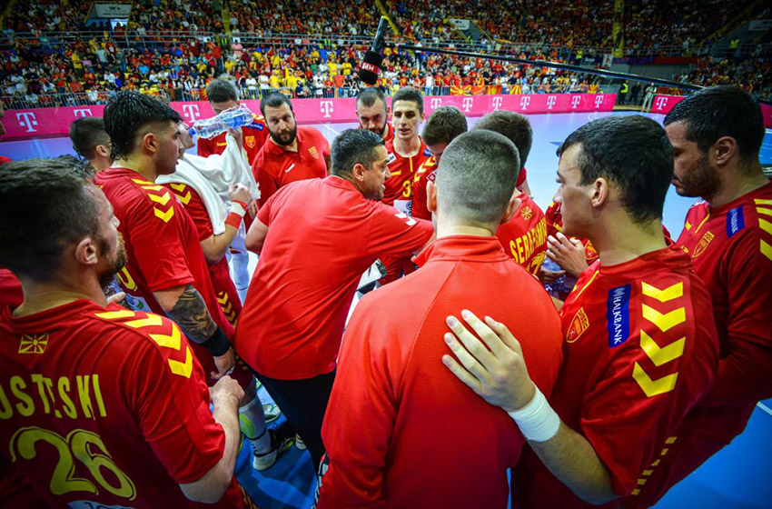 МАКЕДОНИЈА СЛАВЕШЕ НА ПОСЛЕДНАТА ПРИЈАТЕЛСКА – СО ПОБЕДНИЧКА АТМОСФЕРА ОДИМЕ НА МЕГДАН СО ДАНСКА