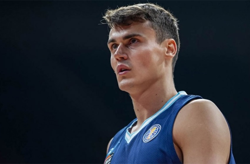 НЕНАД ДИМИТРИЈЕВИЌ ПОТПИШУВА ЗА БАЕРН МИНХЕН