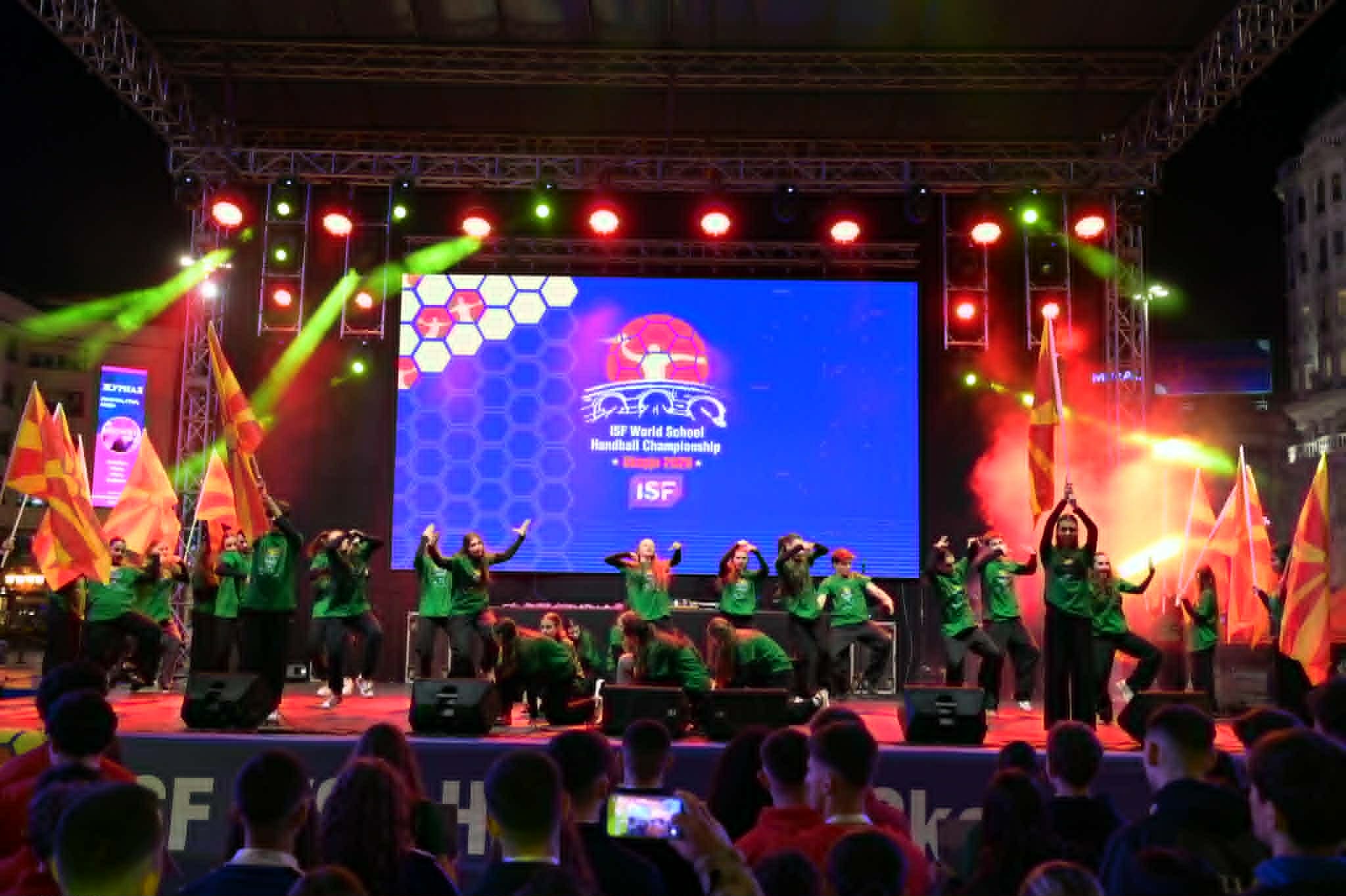 СВЕТСКОТО УЧИЛИШНО ПРВЕНСТВО И ОФИЦИЈАЛНО ОТВОРЕНО